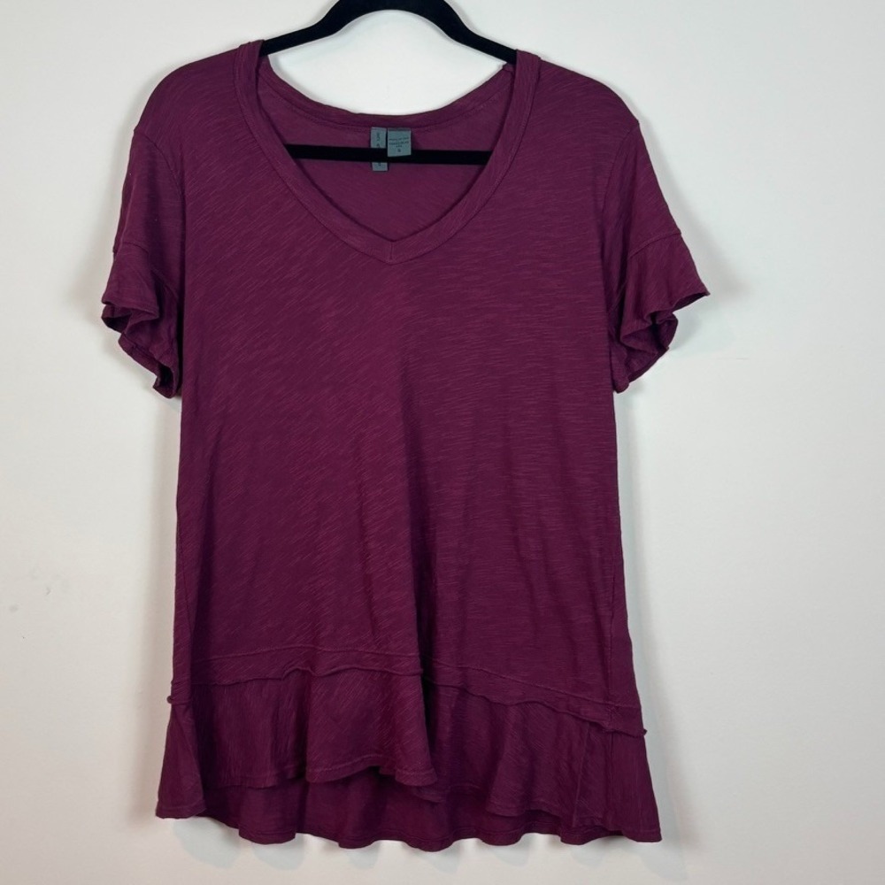 Left of Center Purple Short Sleeve Ruffle Hem 100% Cotton Womens‎ Tee Small USA